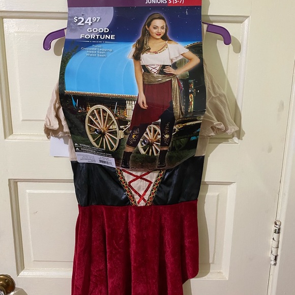 New Gypsy Good Fortune Lady Costume 4 Pieces Set Size S 5-7 color Multi NWT - Picture 1 of 7